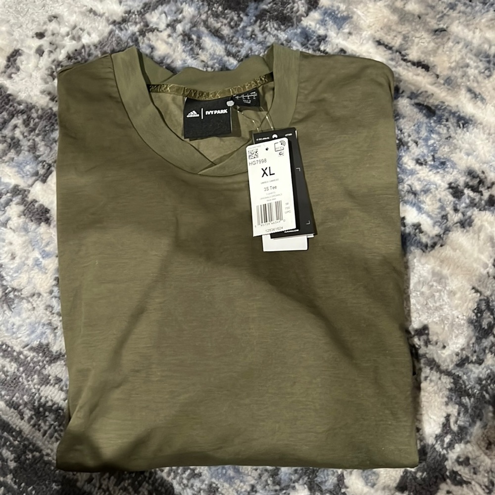 Brand new ivy park x peloton